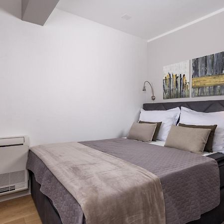 Luxury City Center Apartment -50M To The Sea أوباتيا المظهر الخارجي الصورة