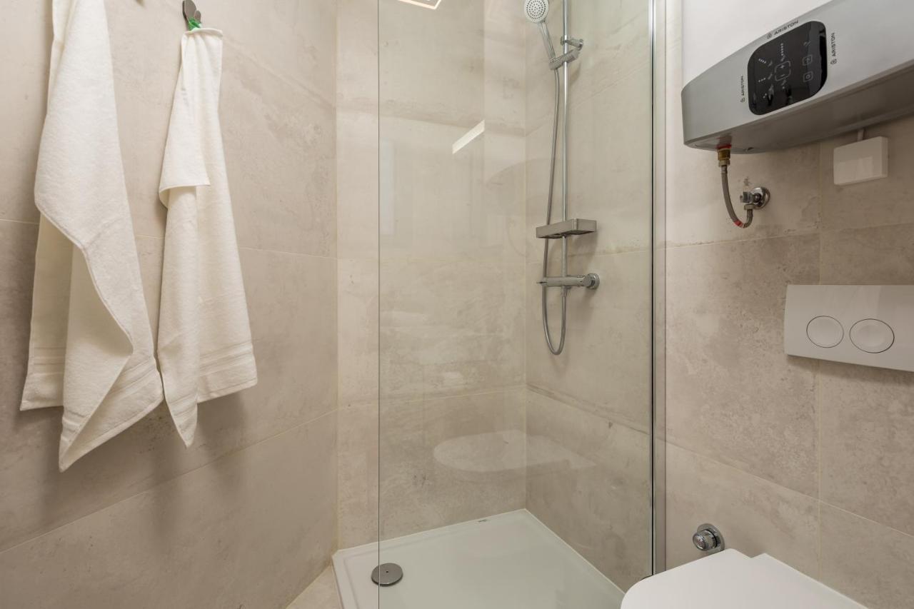 Luxury City Center Apartment -50M To The Sea أوباتيا المظهر الخارجي الصورة