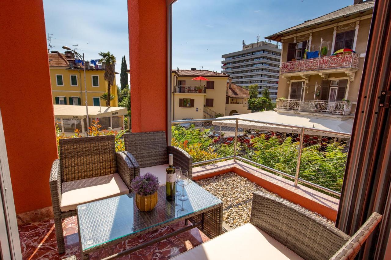 Luxury City Center Apartment -50M To The Sea أوباتيا المظهر الخارجي الصورة