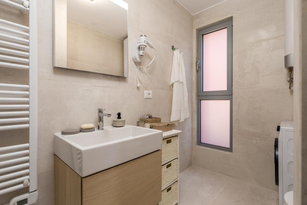 Luxury City Center Apartment -50M To The Sea أوباتيا المظهر الخارجي الصورة